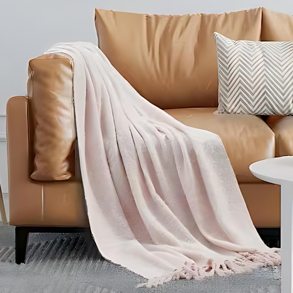 SHIRALEAH • Fab Throw Blanket Blush Made In India - Picture 3 of 3